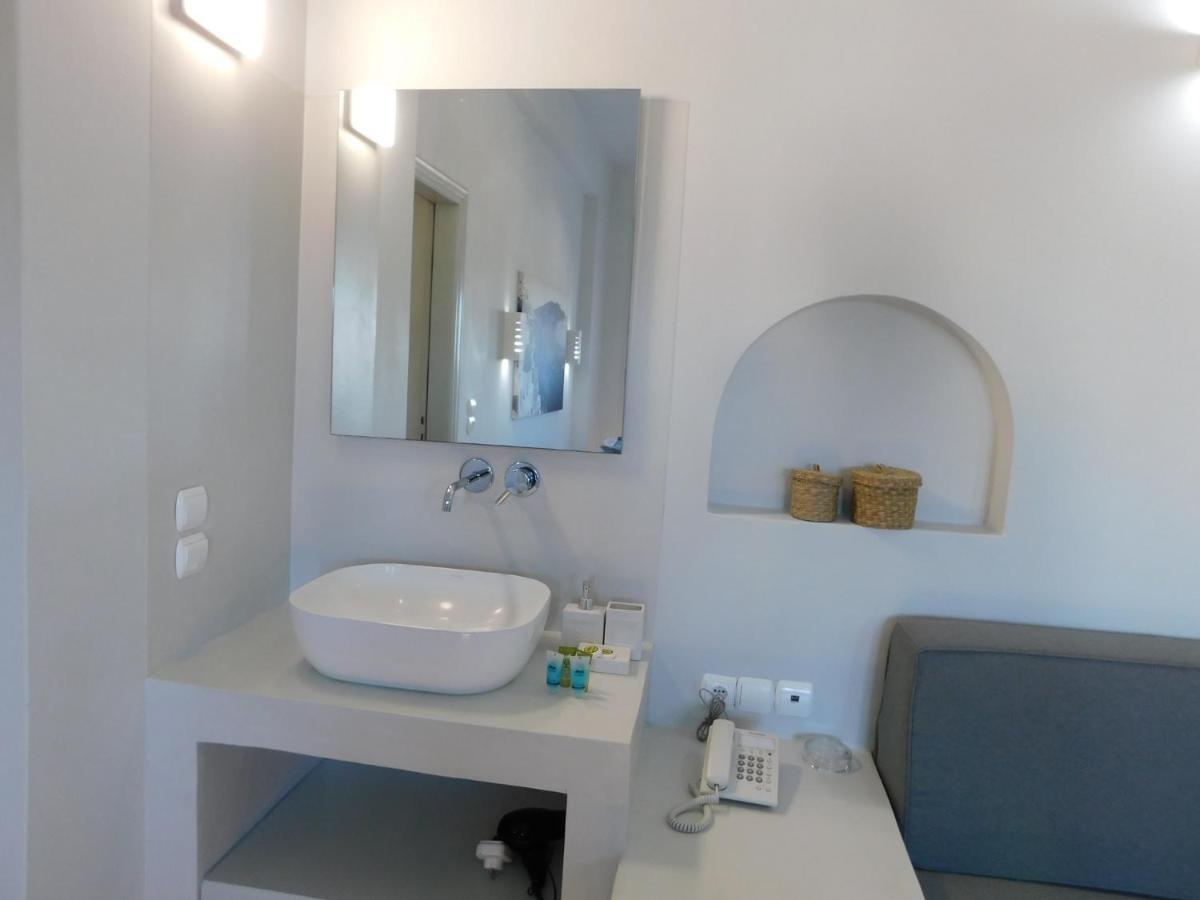 One And Only Beachfront Rooms 佩里萨 外观 照片